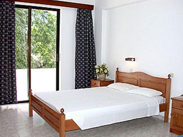 Hotel Tina Flora Kolímbia Szoba fotó
